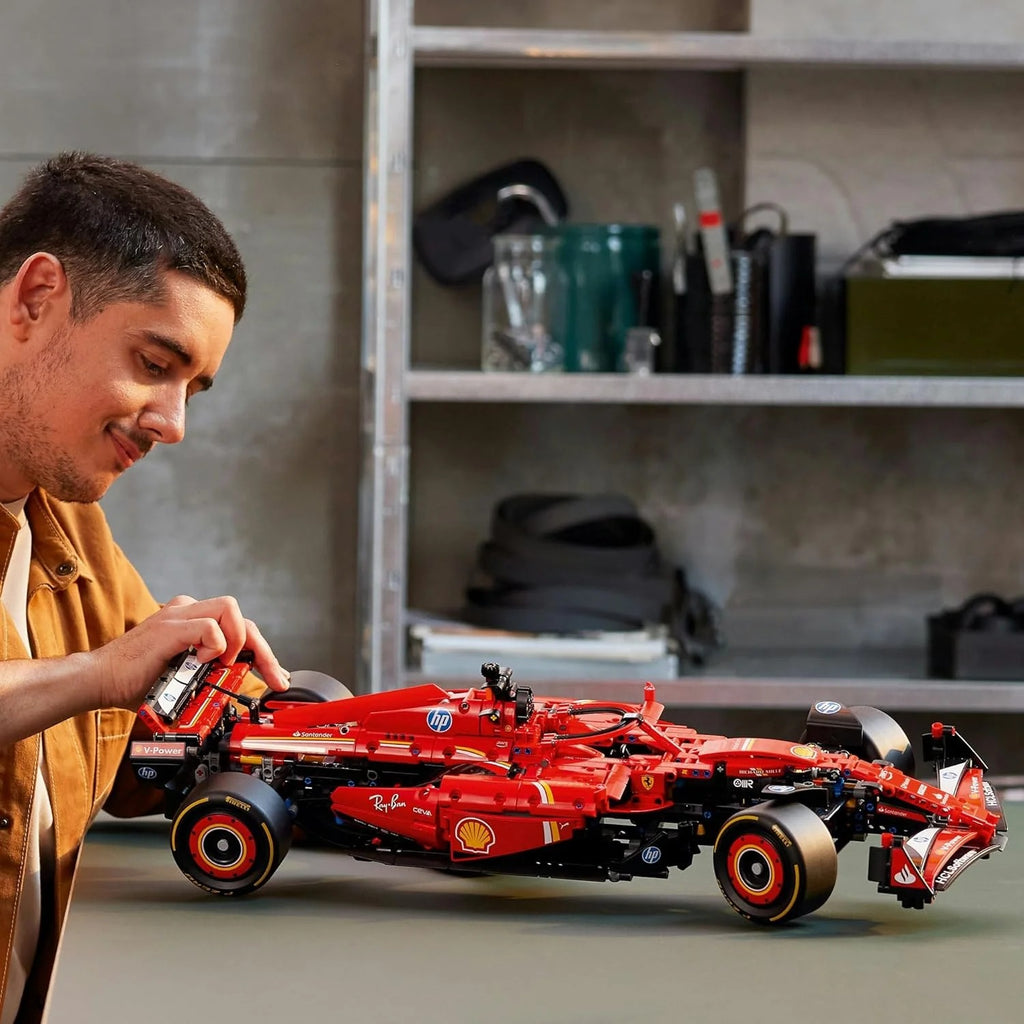 Clayton's Toys Ferrari SF-24 F1 Car Building Set 42207